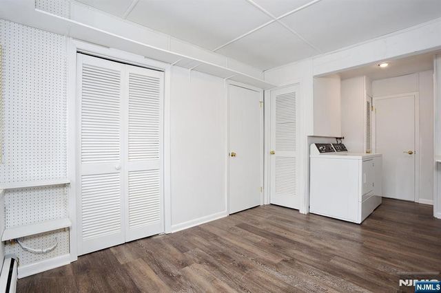 10 Villa Court, Park Ridge, NJ 07656