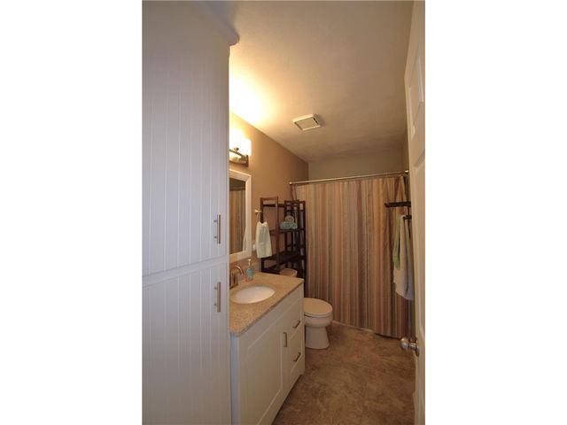 825 S Olson Avenue #F, Appleton, WI 54914