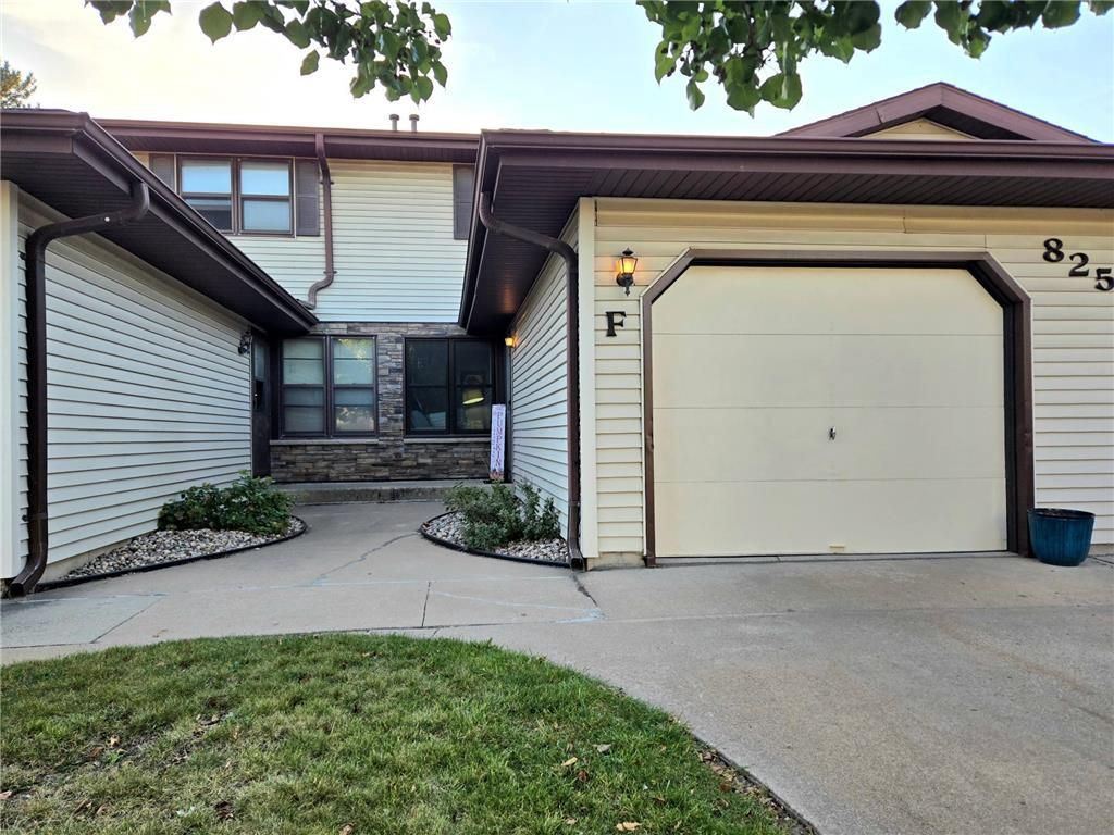 825 S Olson Avenue #F, Appleton, WI 54914