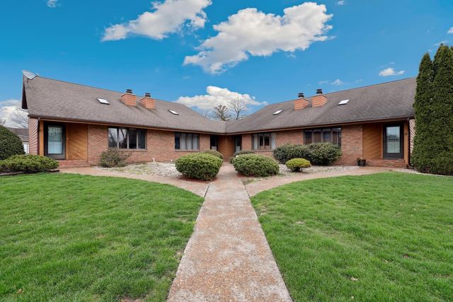 37 Lilac Court, Schererville, IN 46375