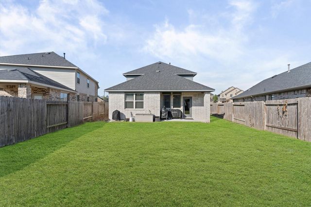 16875 Pink Wintergreen Drive, Conroe, TX 77385