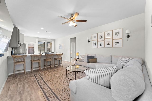 16875 Pink Wintergreen Drive, Conroe, TX 77385