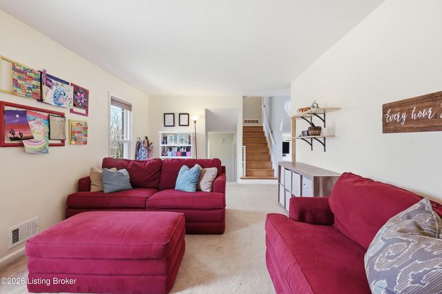 3709 Candlewood Way, Jeffersontown, KY 40299