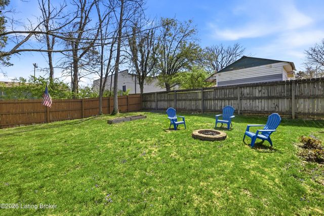 3709 Candlewood Way, Jeffersontown, KY 40299