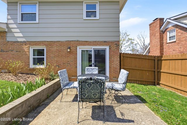 3709 Candlewood Way, Jeffersontown, KY 40299