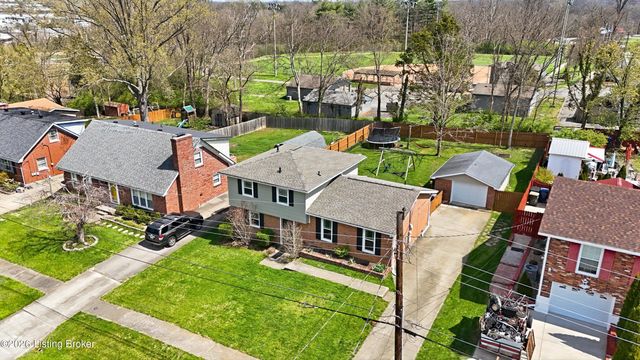 3709 Candlewood Way, Jeffersontown, KY 40299