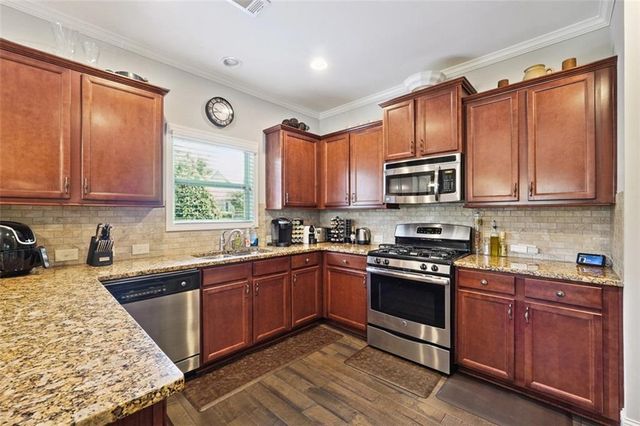 6912 Bay Laurel Way, Flowery Branch, GA 30542