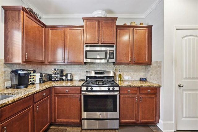 6912 Bay Laurel Way, Flowery Branch, GA 30542