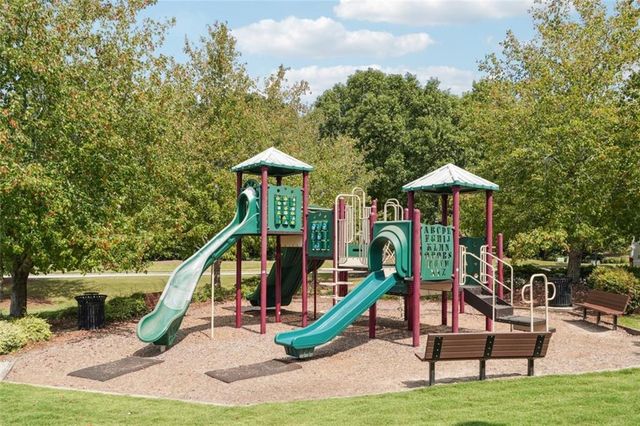 6912 Bay Laurel Way, Flowery Branch, GA 30542