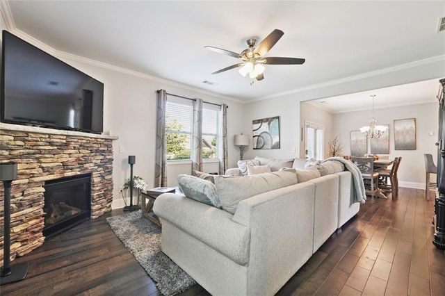 6912 Bay Laurel Way, Flowery Branch, GA 30542