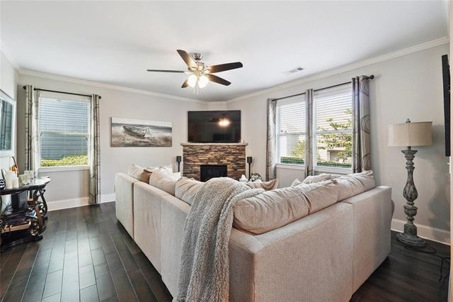 6912 Bay Laurel Way, Flowery Branch, GA 30542