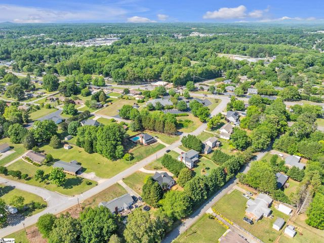 203 Briggs Drive, Easley, SC 29642