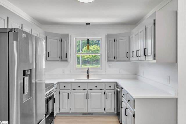 203 Briggs Drive, Easley, SC 29642