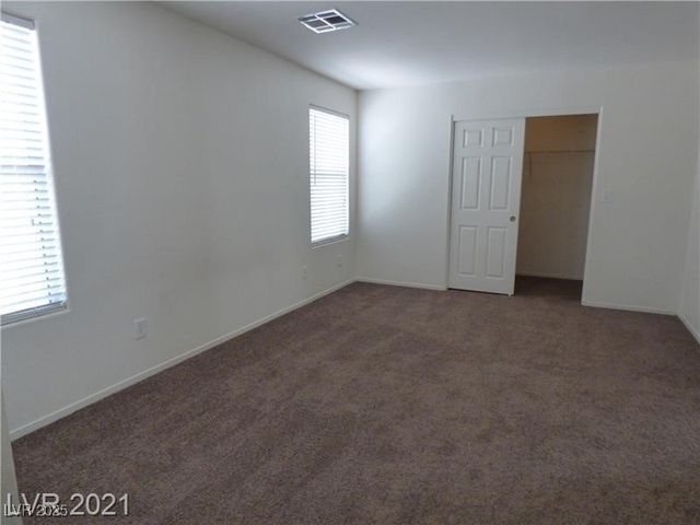 6082 Las Nubes Drive, Las Vegas, NV 89142