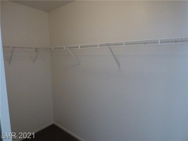 6082 Las Nubes Drive, Las Vegas, NV 89142