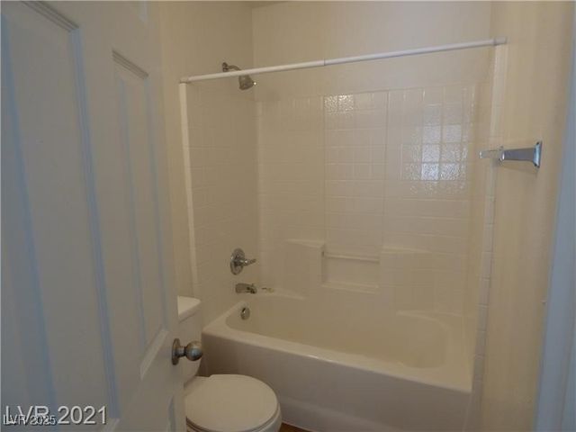 6082 Las Nubes Drive, Las Vegas, NV 89142