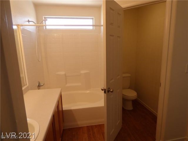 6082 Las Nubes Drive, Las Vegas, NV 89142