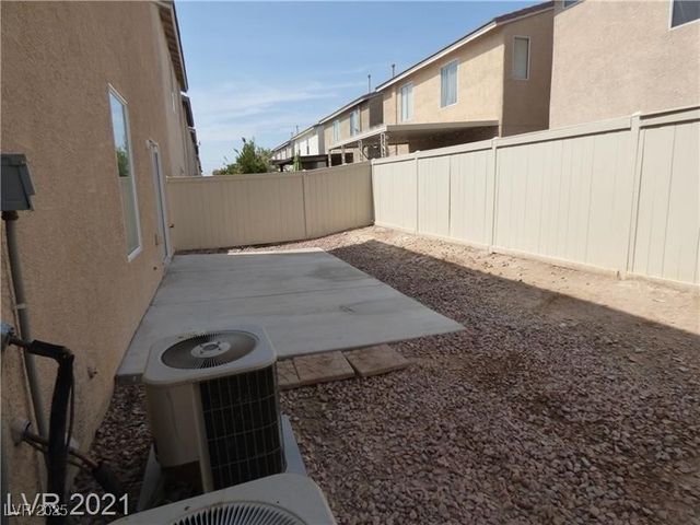 6082 Las Nubes Drive, Las Vegas, NV 89142