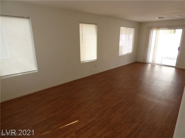 6082 Las Nubes Drive, Las Vegas, NV 89142