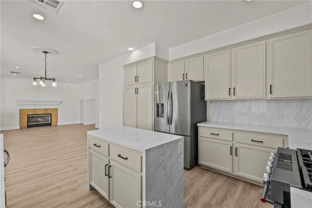 18800 Lull, Reseda, CA 91335