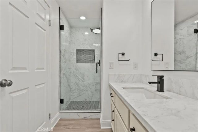 18800 Lull, Reseda, CA 91335