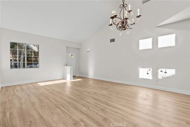 18800 Lull, Reseda, CA 91335