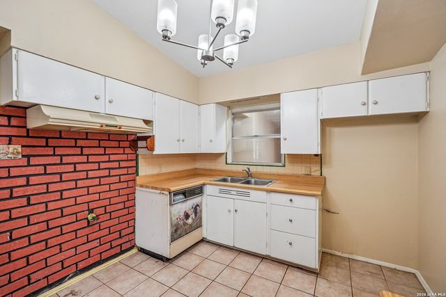 318 Surrels, San Antonio, TX 78228