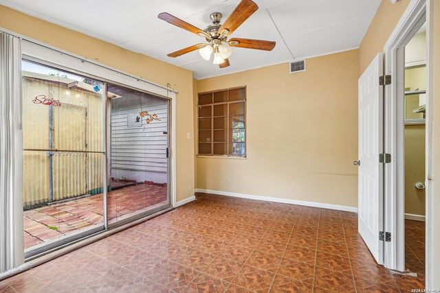 318 Surrels, San Antonio, TX 78228