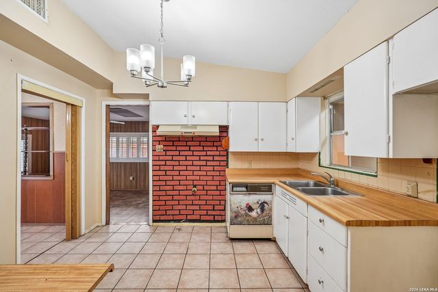 318 Surrels, San Antonio, TX 78228