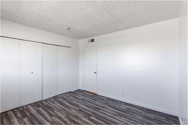 175 S 19th Avenue, Lemoore, CA 93245
