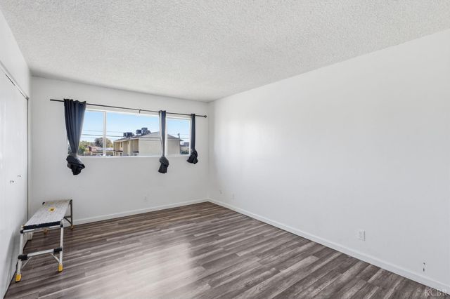 175 S 19th Avenue, Lemoore, CA 93245