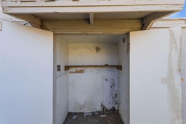 175 S 19th Avenue, Lemoore, CA 93245