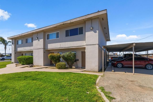 175 S 19th Avenue, Lemoore, CA 93245