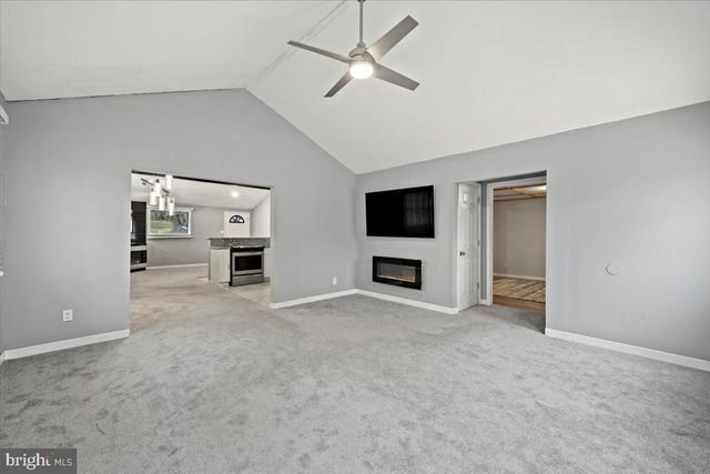 536 HIGHLAND DR, East Stroudsburg, PA 18302