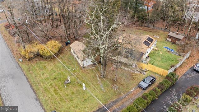 536 HIGHLAND DR, East Stroudsburg, PA 18302