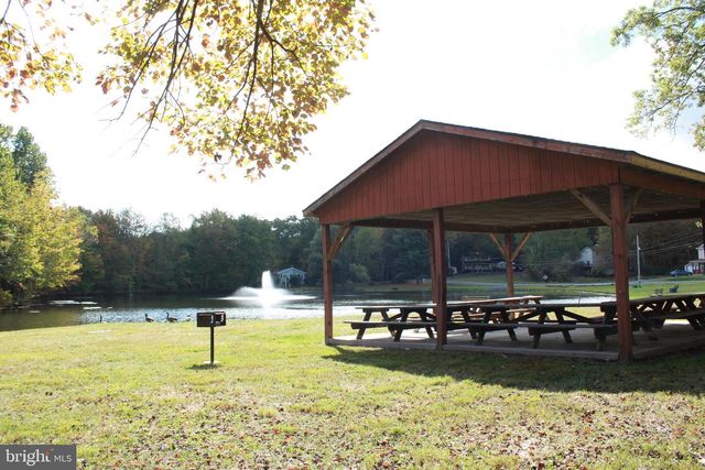 536 HIGHLAND DR, East Stroudsburg, PA 18302