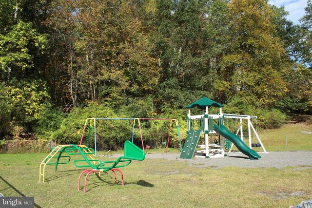 536 HIGHLAND DR, East Stroudsburg, PA 18302