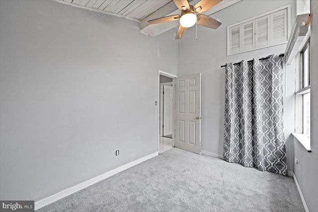 536 HIGHLAND DR, East Stroudsburg, PA 18302