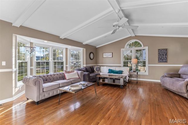 71 Oakwood Drive, Ste Genevieve, MO 63670