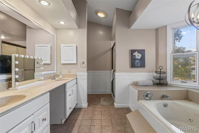 71 Oakwood Drive, Ste Genevieve, MO 63670