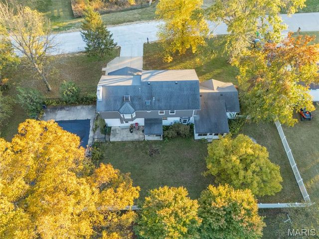 71 Oakwood Drive, Ste Genevieve, MO 63670