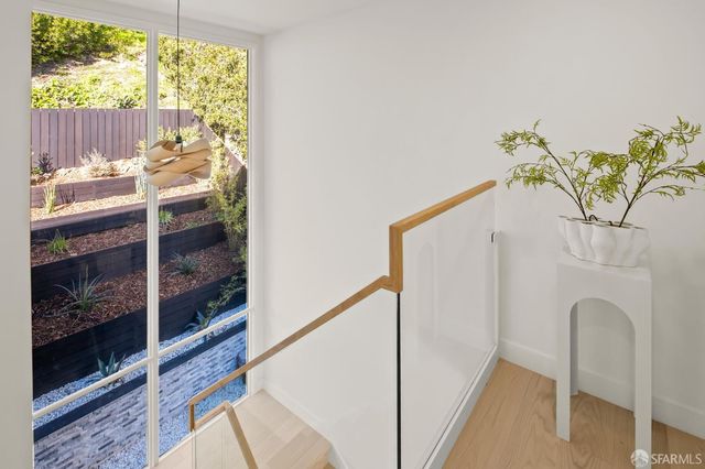 131 Turquoise Way, San Francisco, CA 94131