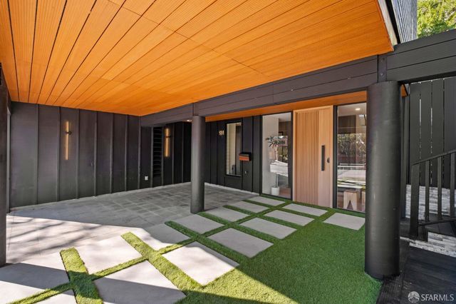 131 Turquoise Way, San Francisco, CA 94131