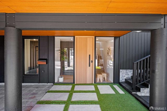 131 Turquoise Way, San Francisco, CA 94131