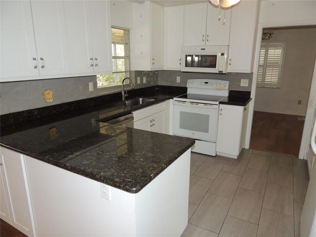 2920 NW 54TH AVENUE, Gainesville, FL 32653