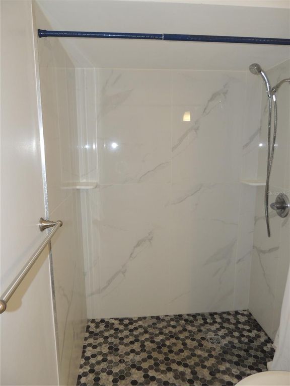 Image 15 of property listing at 2920 NW 54TH AVENUE, Gainesville, FL 32653