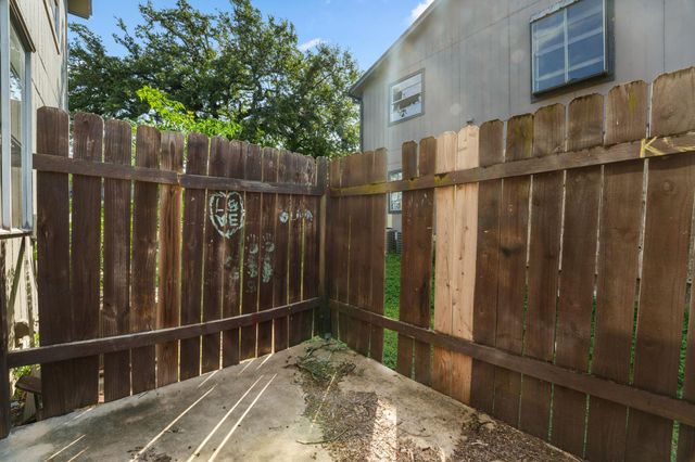 608 Bracewood CIR, San Marcos, TX 78666