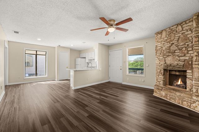 608 Bracewood CIR, San Marcos, TX 78666