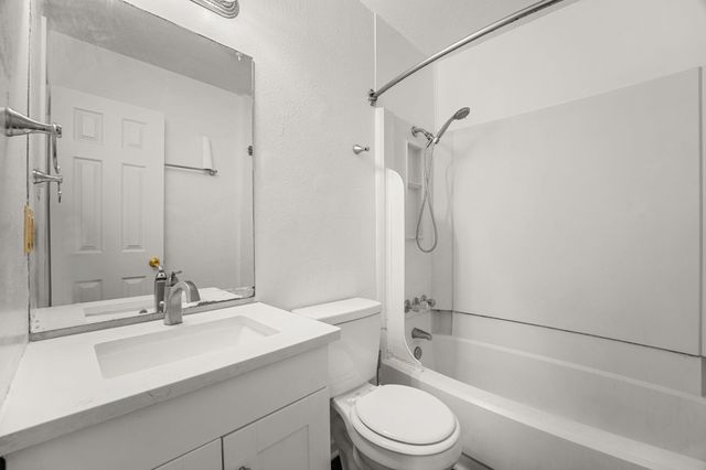 608 Bracewood CIR, San Marcos, TX 78666
