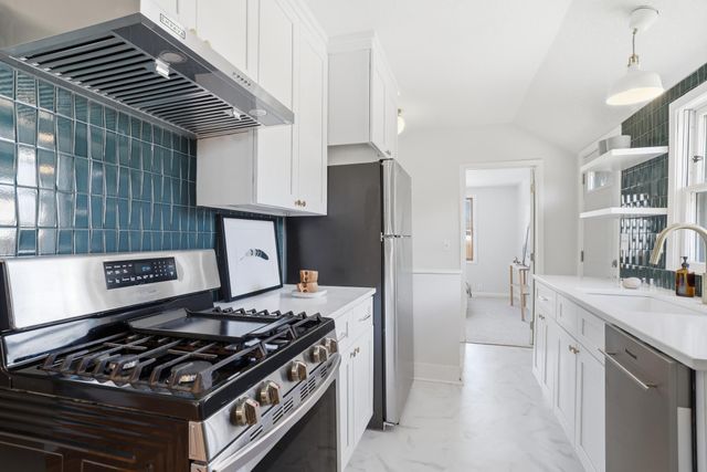 906 E 36th Street, Minneapolis, MN 55407